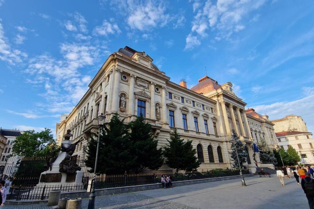 Apartamento Bucharest Old Town Cozy Crib Exterior foto