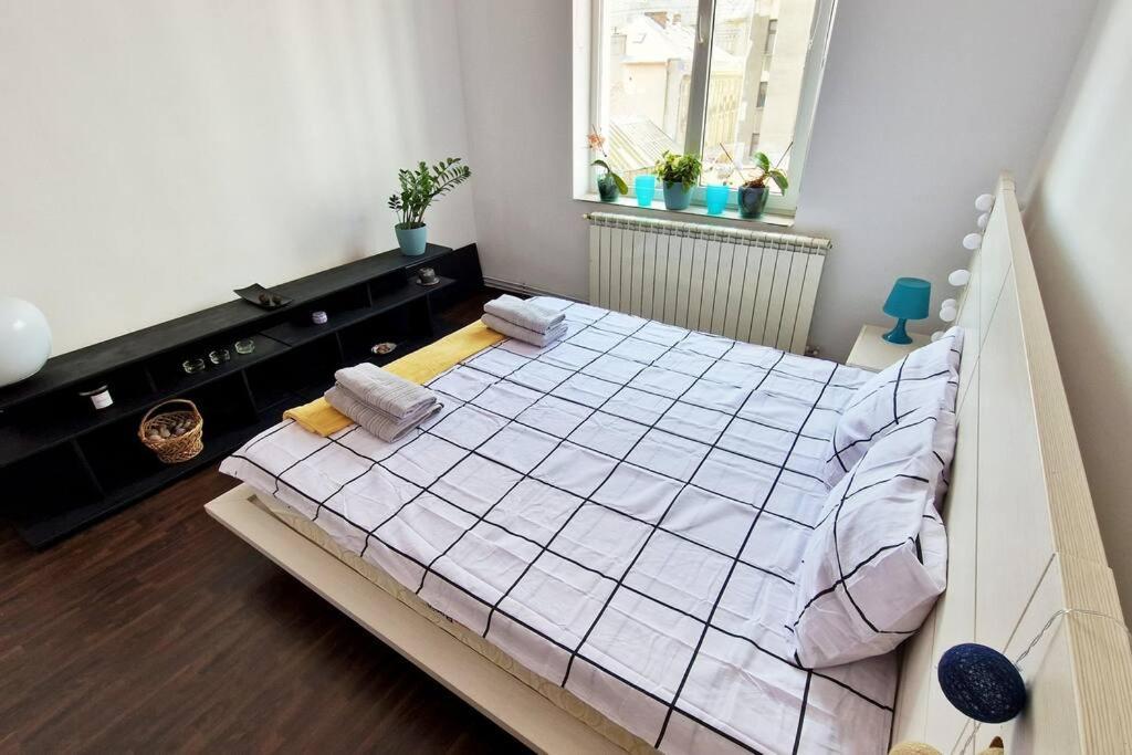 Apartamento Bucharest Old Town Cozy Crib Exterior foto
